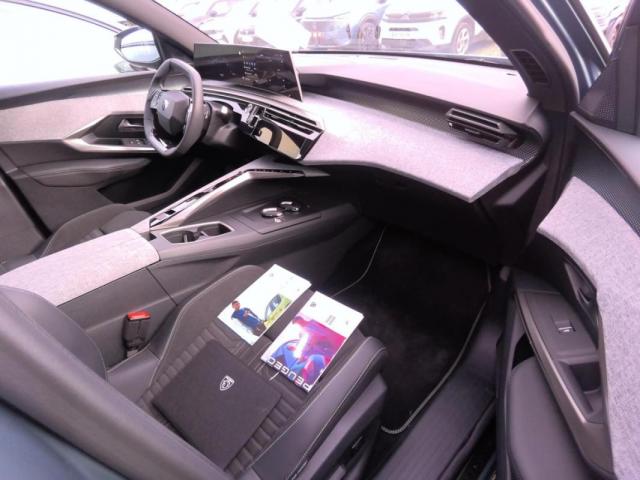 Peugeot 3008 image 3