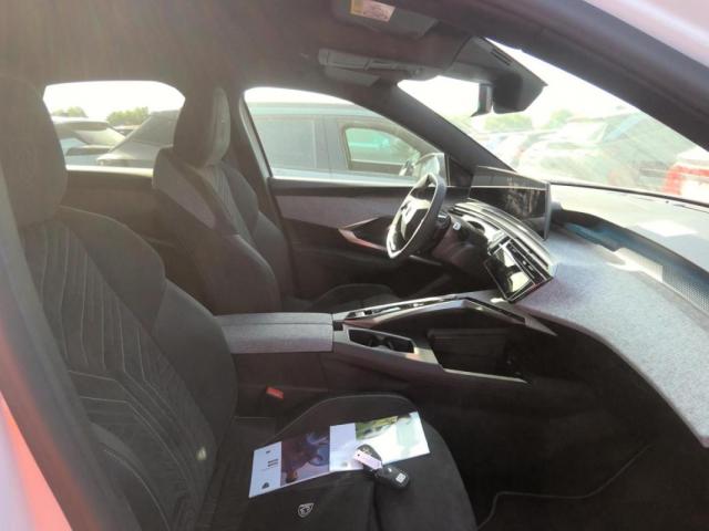 Peugeot 3008 image 2