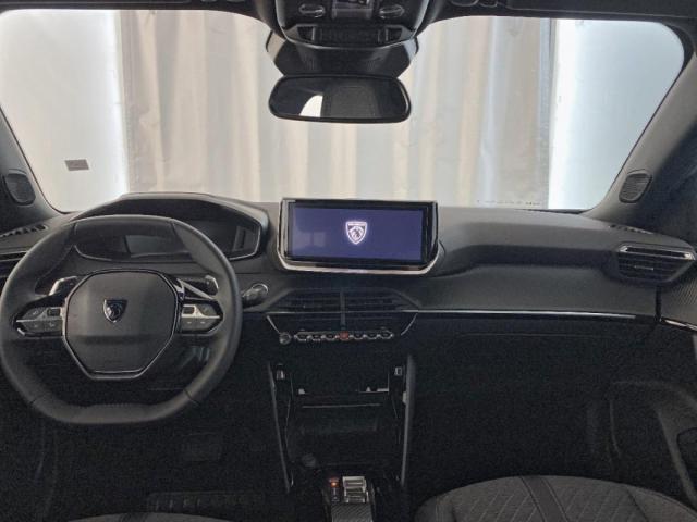 Peugeot 2008 image 3