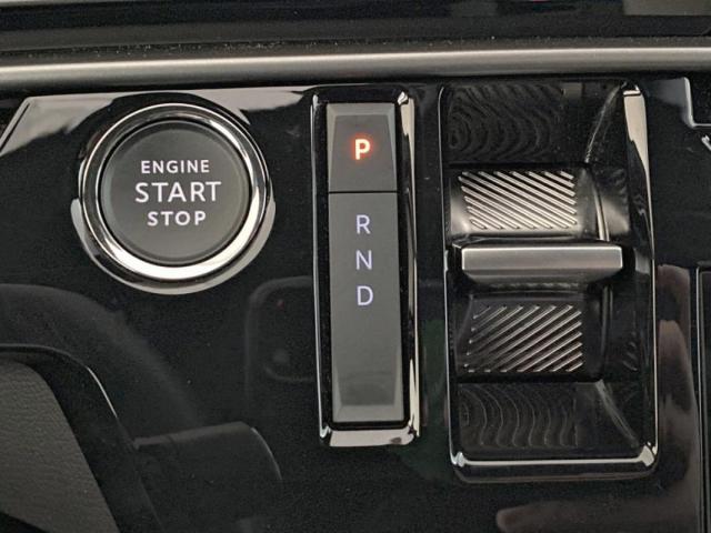 Peugeot 3008 image 2