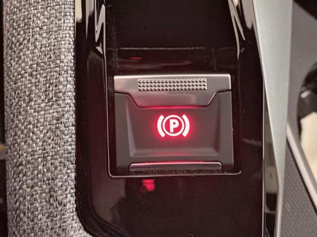 Peugeot 3008 image 3