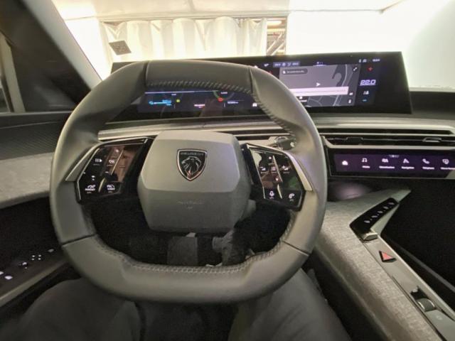 Peugeot 3008 image 2