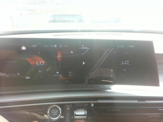 Peugeot 5008 image 2