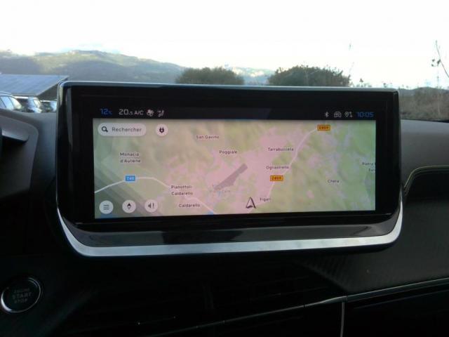 Peugeot 2008 image 7