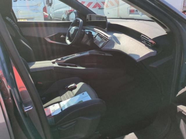 Peugeot 3008 image 8