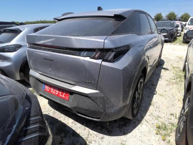 Peugeot 3008 image 2