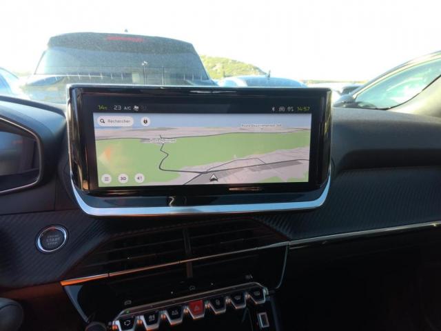 Peugeot 2008 image 1