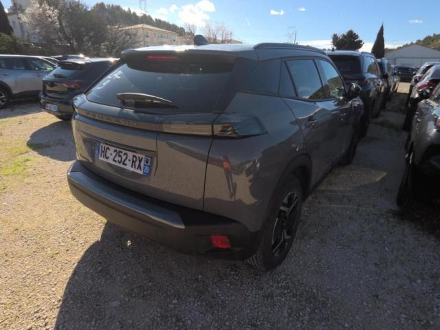 Peugeot 2008 image 2