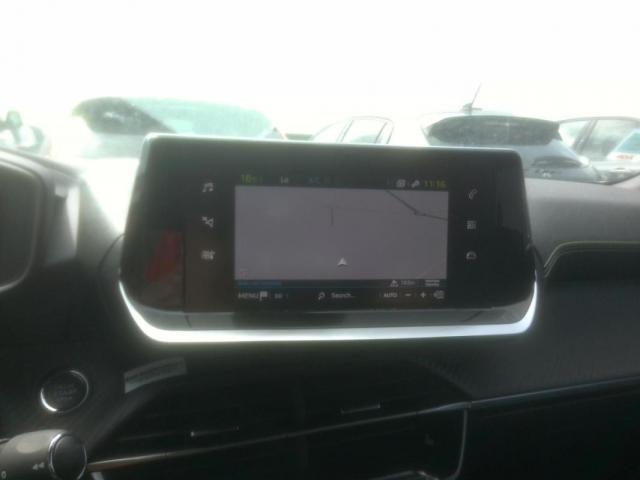 Peugeot 2008 image 6