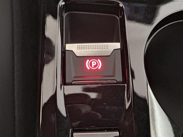 Peugeot 2008 image 7