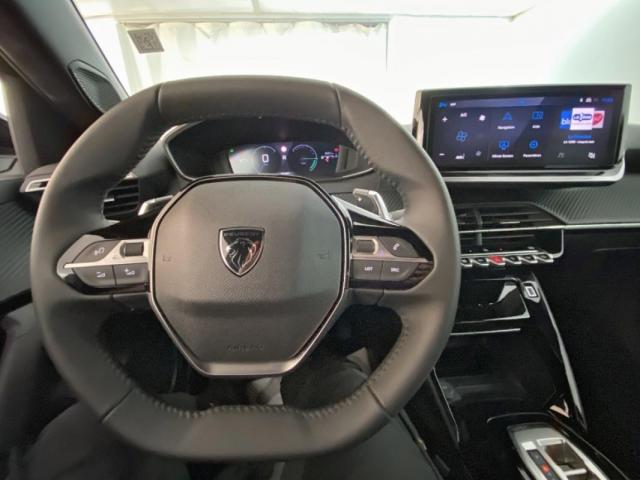 Peugeot 2008 image 1