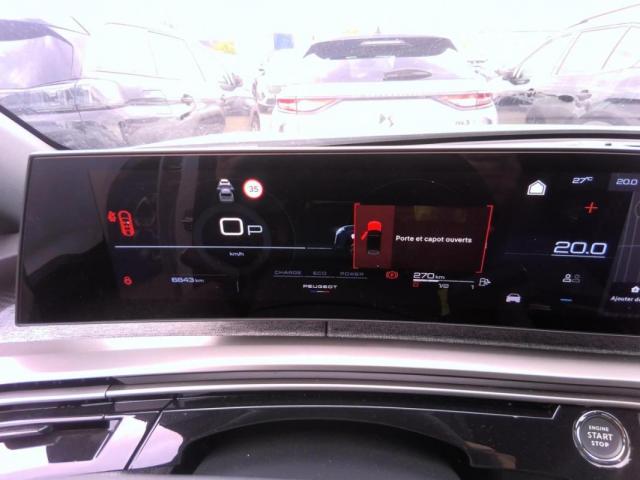 Peugeot 3008 image 2