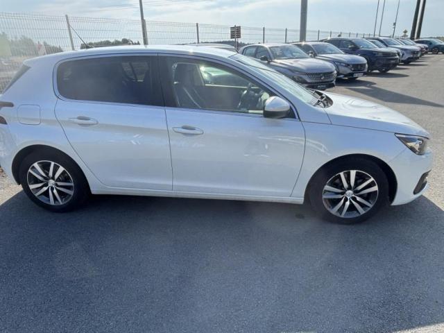 Peugeot 308 image 6
