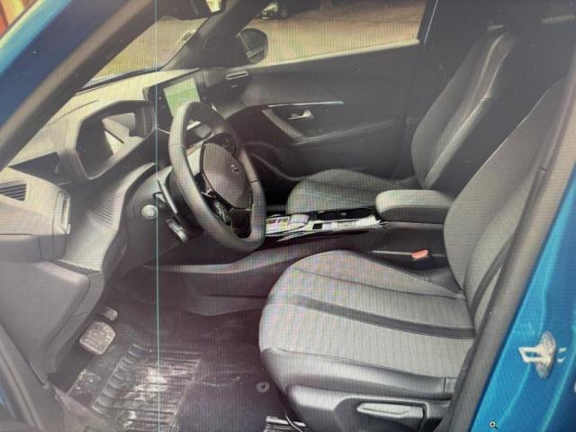 Peugeot 2008 image 1