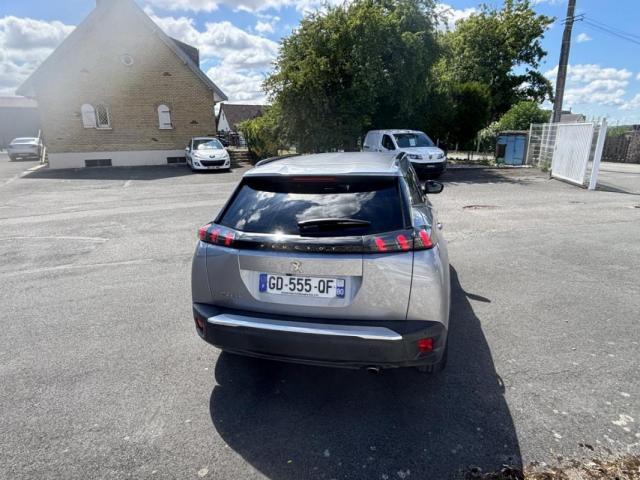 Peugeot 2008 image 3
