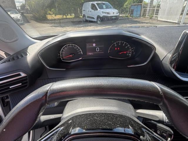 Peugeot 2008 image 9