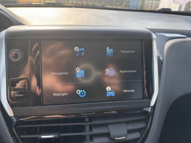 Peugeot 2008 image 9