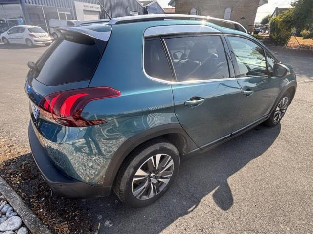 Peugeot 2008 image 1