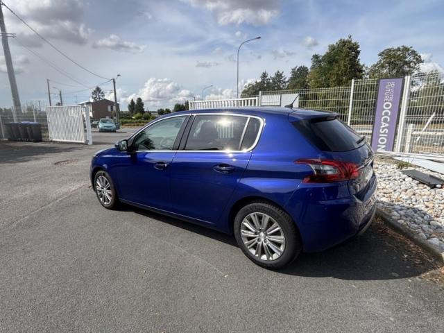 Peugeot 308 image 1