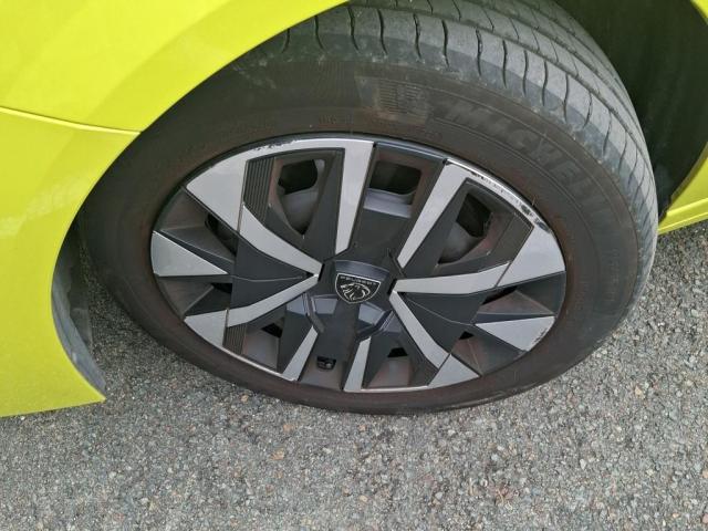 Peugeot 208 image 3