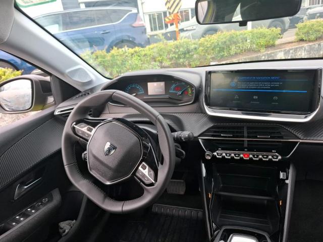 Peugeot 208 image 1