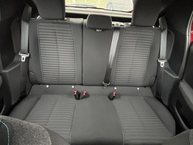 Peugeot 208 image 3