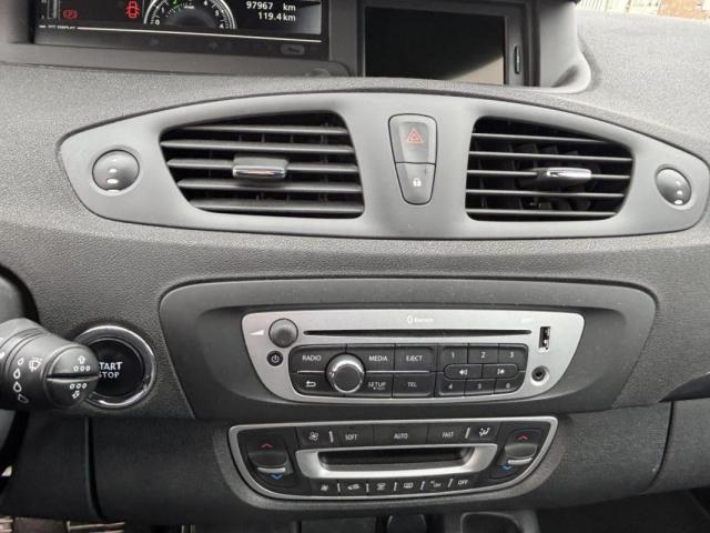 Renault Grand Scénic image 2