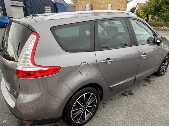 Renault Grand Scénic image 9