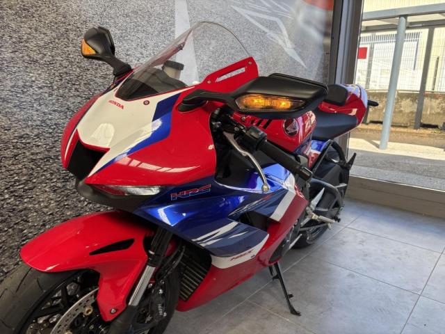 Cbr1000 Rr R - Cbr1000st - Cbr1000rrr image 3
