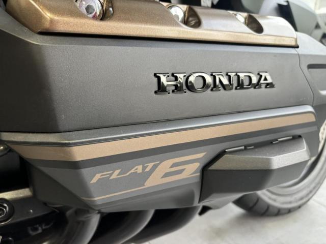 Honda Goldwing 1800 Full Options - Goldwing Bagger 1800 image 2