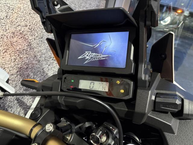 Africa Twin 1100 Dct Tricolore - Africat Twin Dct image 4