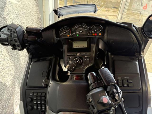 Goldwing 1800 Touring - Goldwing Touring 1800 - Go image 3