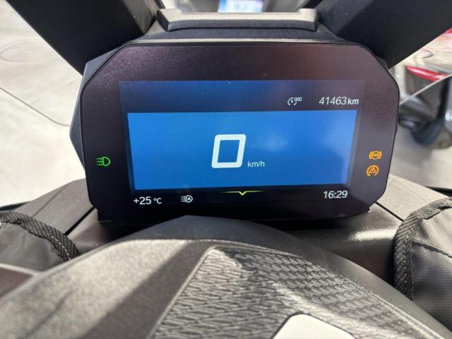 C400x - C 400 X image 1