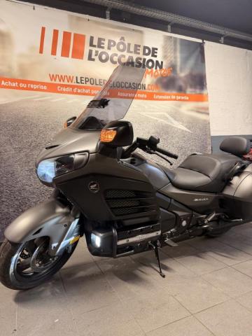 Goldwing Bagger - Gl1800b - Gold B image 2