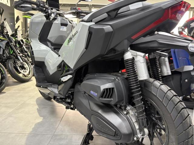 Honda Adv 350 Adv350 Adv-350 A2 image 3
