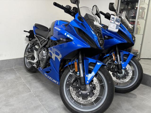 Suzuki Gsx 8 R Gsx-8r Gsx8r A2 image 1