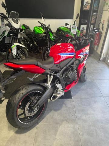 Cbr 650 R image 1