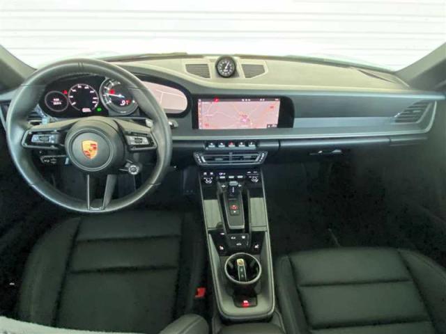 Porsche 911 image 9