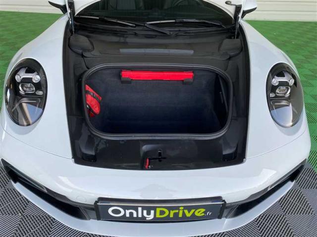 Porsche 911 image 7