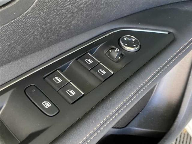 Peugeot 3008 image 6