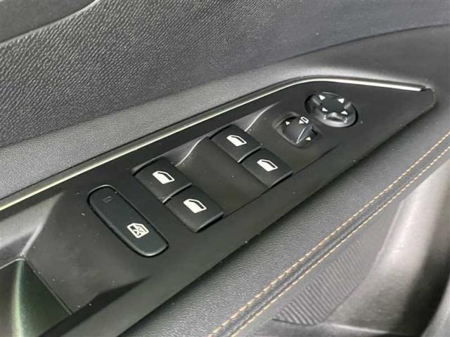 Peugeot 3008 image 1