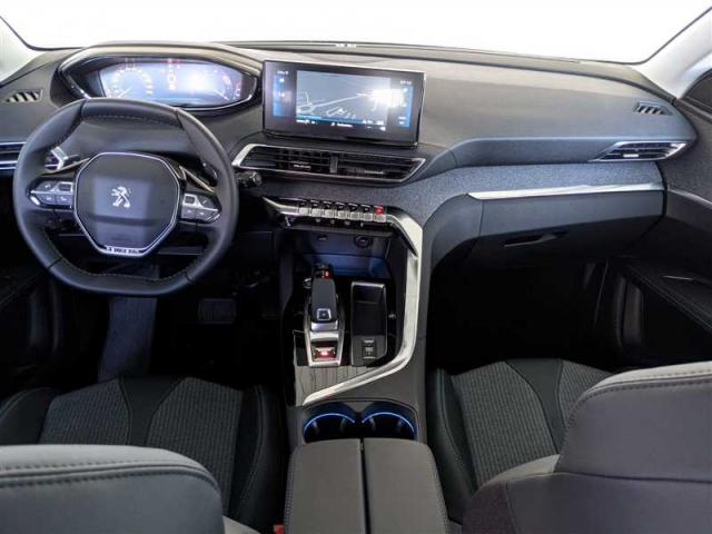 Peugeot 3008 image 1