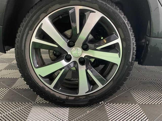 Peugeot 2008 image 4