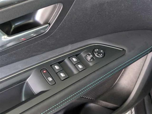 Peugeot 3008 image 6