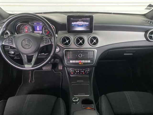 Mercedes Benz Cla Shooting Brake image 7