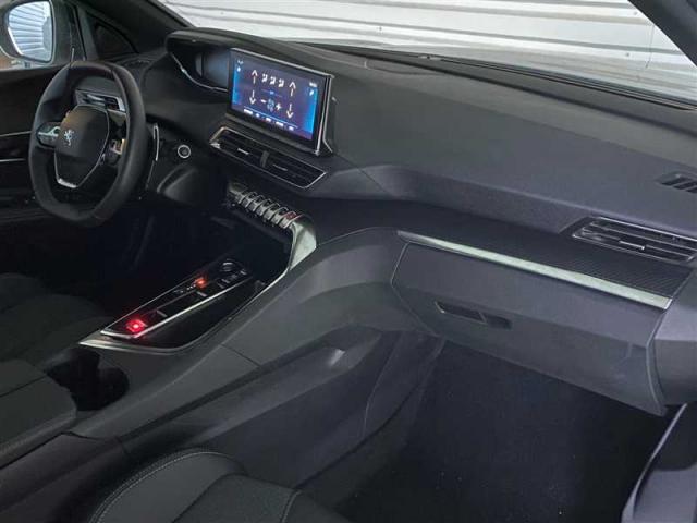 Peugeot 3008 image 6