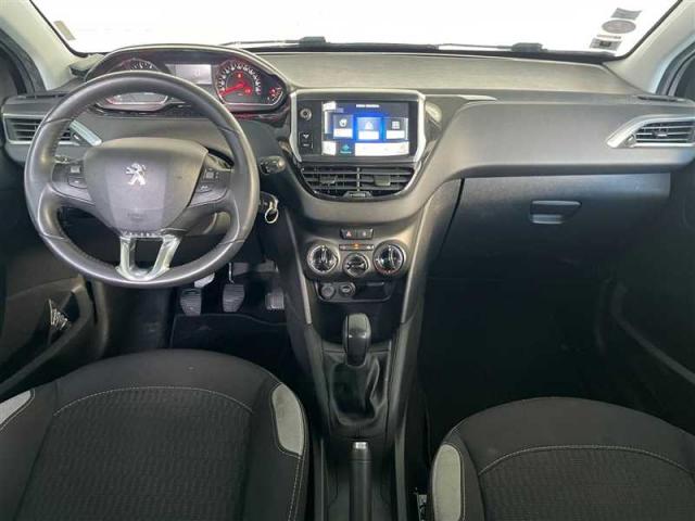 Peugeot 208 image 7