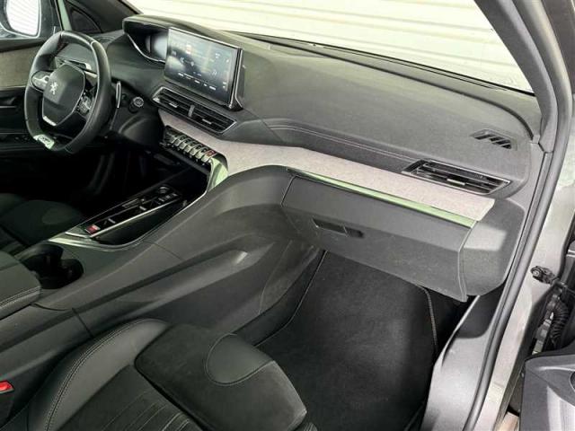 Peugeot 5008 image 4