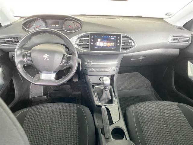 Peugeot 308 image 3