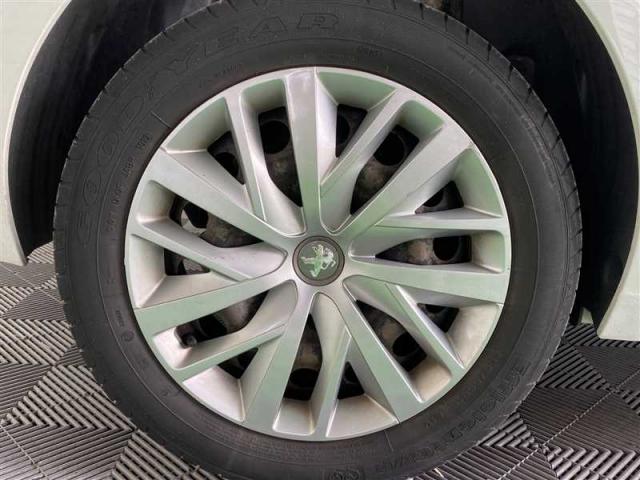 Peugeot 308 image 7